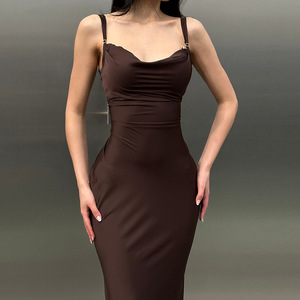 Europa y América 2025 Comercio exterior primavera y verano temperamento sexy color sólido costura con tirantes delgados vestido largo - Product Image 6