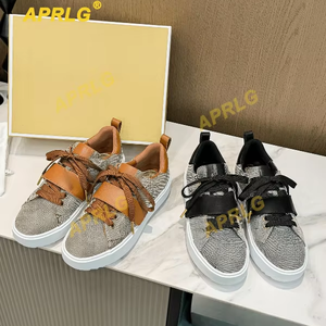 Nouvelles baskets décontractées M-K Fashion 2025 pour hommes en cuir véritable, semelle plate en caoutchouc, idéales pour la marche estivale et automnale – Modèle original - Product Image 5