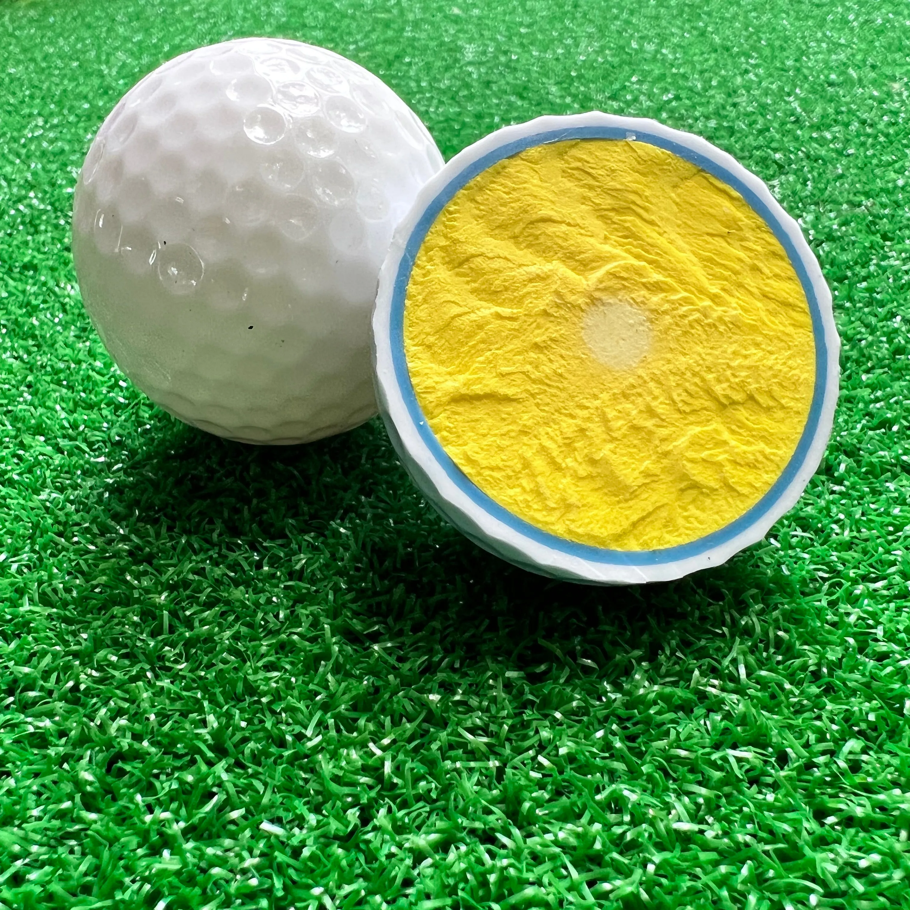 Customized logo for tournaments 2/3/4 ply golf ball surlyn material, tournament golf ball