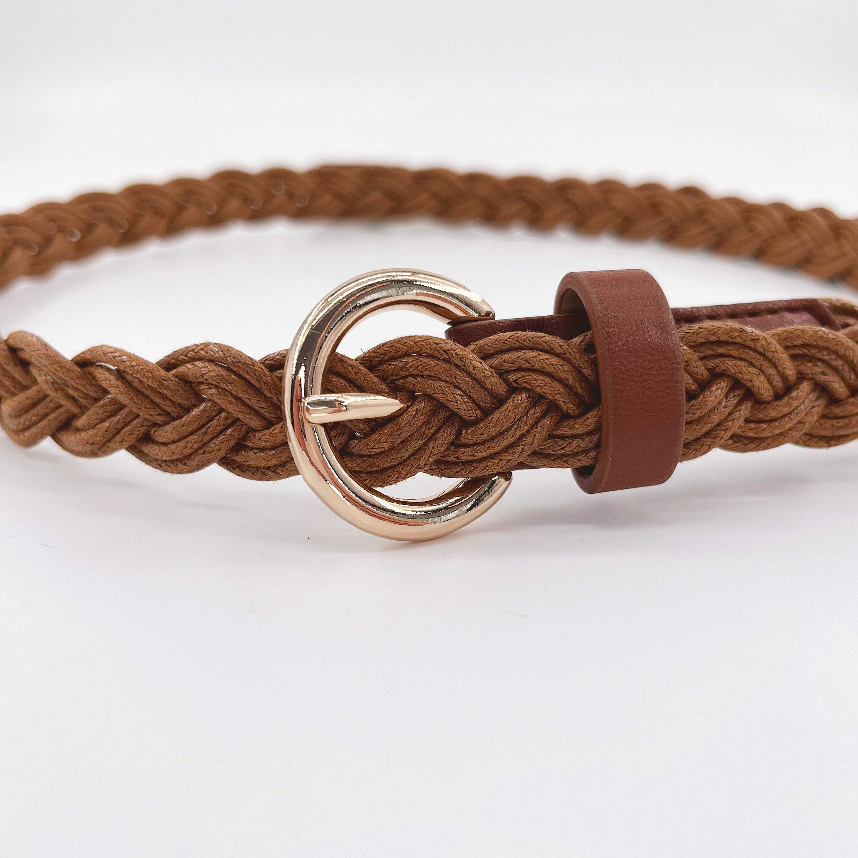 สีน้ำตาล