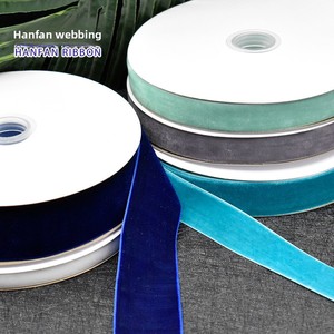 Pita Beludru Hanfan Lebar 1cm, Satu Sisi Berumbai, Embos, Buatan Tangan untuk Dekorasi Pohon Natal - Product Image 1