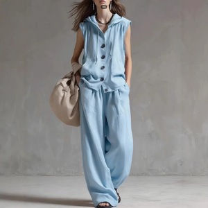 Ensemble décontracté deux pièces pour femme grande taille : haut sans manches à capuche et pantalon large taille haute pour dropshipping Shopify - Product Image 2