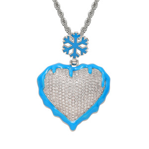 Collana con Ciondolo Luminoso a Forma di Cuore Ghiacciato Hip Hop alla Moda, Placcata Argento con Zirconi per Feste o Regali - Product Image 3