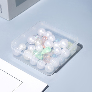 Boîte de rangement carrée en plastique transparent de 8,5 cm pour accessoires de cheveux, perles, ongles, bijoux et pièces détachées - Product Image 1