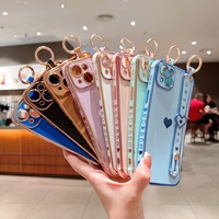 Coque de protection en forme de cœur japonais I13 Pro Max 5g pour téléphone intelligent avec chaîne et bracelet galvanoplastie