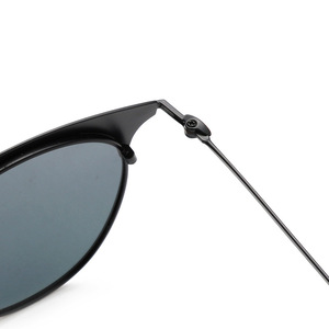 Lunettes de soleil rondes grises pour femmes, verres polarisés UV400 TAC, monture complète, style tendance, modèle 1248 - Product Image 3