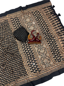 Sari Tradicional de Seda Satén Ajrakh con Pallu de Diseño con Espejos, para Fiestas y Eventos, de Royal Export - Product Image 1
