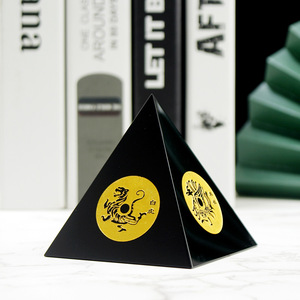 Hiện đại Retro Bảng đồ trang trí đơn giản màu đen kinh thánh vàng Cơ Sở Kim tự tháp hình tam giác lăng trụ pha lê thủ công refections - Product Image 4