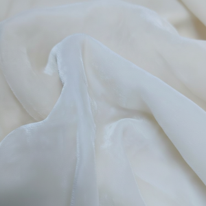 ชุดเดรสผ้ากำมะหยี่ผ้าไหมสีขาวล้วนยาว114ซม. เป็นมิตรกับสิ่งแวดล้อมผ้ากำมะหยี่9000ขนาดเล็กสำหรับงานแต่งงาน - Product Image 1