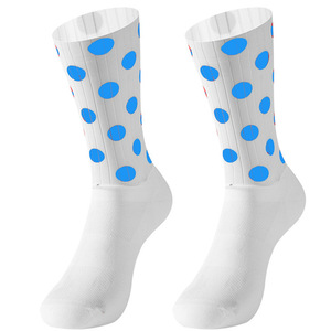 Calzini+Sportivi+da+Donna+Colorati+e+Carini+per+Primavera+e+Inverno,+Design+a+Taglio+<span class=keywords><strong>Basso</strong></span>+con+Logo+Personalizzabile+sul+Polsino - Product Image 1