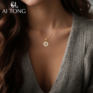 Nuevo Collar de Acero Inoxidable Chapado en Oro de 14K con Trébol de Cuatro Hojas, Cobre, Circonita y Perla, Estilo Elegante, Joyería de Moda para Uso Diario - Product Image 6