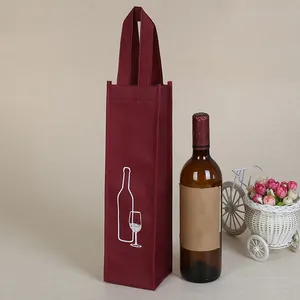 थोक कस्टम वाइन गैर बुना बैग उच्च गुणवत्ता एकल वाइन बोतल बैग वाइन बोतल के लिए पर्यावरण अनुकूल गैर बुना टोट बैग