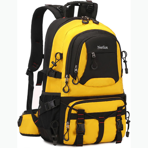 Échantillon gratuit Sac à dos de randonnée de voyage ultraléger et tendance personnalisé de 70L, imperméable, sacs de randonnée en montagne, pochette pour hommes et femmes - Product Image 4