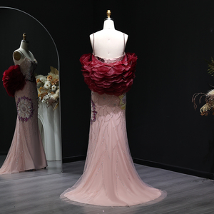 Abito <span class=keywords><strong>da</strong></span> <span class=keywords><strong>sera</strong></span> Sharon Said SS515 di lusso rosa floreale con perline e mantella <span class=keywords><strong>bordeaux</strong></span>, spalline sottili, per donna, per feste, all'ingrosso - Product Image 4