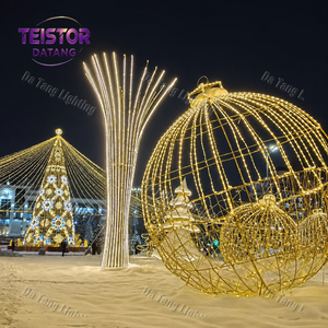 Boule de Noël LED 3D en métal avec motif sphérique, rouge, étanche pour extérieur, idéale pour la décoration de parcs, de rues et de paysages - Product Image 5
