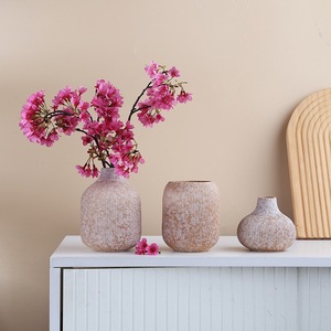 Set <span class=keywords><strong>Moderno</strong></span> di Tre Vasi in Porcellana con Motivo a Quadri, Look Sofisticato Vintage, Elegante Set di Vasi da Tavolo Ecologici - Product Image 3