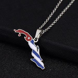 Venta al por mayor <span class=keywords><strong>Cuba</strong></span> mapa cadena collares acero inoxidable 18K chapado en oro <span class=keywords><strong>Cuba</strong></span> bandera mapa colgante collar joyería - Product Image 4