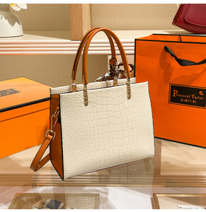 New Fashion Designer Crossbody Bags High Quality PU <b>Leather</b> Shoulder Messenger Bag Casual Totes Luxury Women Handbags and <b>Purses</b> - Product Image 3