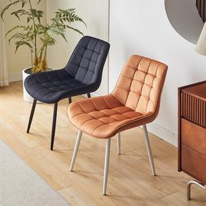 Sillas de Comedor de Diseño <span class=keywords><strong>Italiano</strong></span> Moderno y Minimalista de Lujo, Tapizadas, con Marco de Metal Negro, Acolchadas, Pequeñas, Cómodas, de Acero Inoxidable - Product Image 1