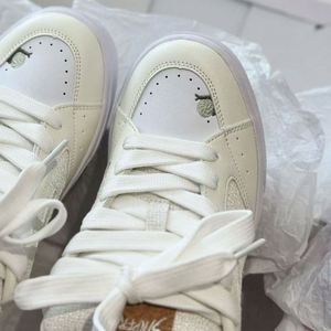 Chaussures originales Girly Heart Beige Bread pour femmes, tendance 2026, nouvelles chaussures de skate polyvalentes décontractées blanches pour l'automne - Product Image 5
