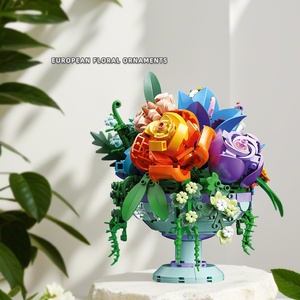 Baroque Whisper Building Blocks Flowers | 800+ High-Quality <strong>Bricks</strong>, Rebuildable Art Decor &amp; Unique Gift - Product Image 5