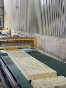 Certification CE & ISO 60-150Kg/M3 Couverture en <span class=keywords><strong>laine</strong></span> <span class=keywords><strong>de</strong></span> <span class=keywords><strong>roche</strong></span> <span class=keywords><strong>200mm</strong></span> <span class=keywords><strong>de</strong></span> bon - Product Image 3