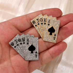 Yini Tùy Chỉnh Fashionplayingcardschina Kim Loại Máy Làm Rhinestone Tùy Chỉnh Sang Trọng An Toàn Đồ Trang Sức Trâm Pin Cho Nam Giới Và Phụ Nữ - Product Image 1
