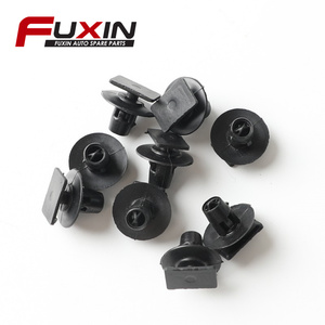 Rivets en <span class=keywords><strong>plastique</strong></span> pièces intérieures de voiture tapis automatique garniture latérale de pédale clips et attaches universels pour <span class=keywords><strong>nissan</strong></span> - Product Image 1