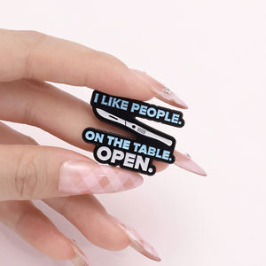 Épingles en émail « J'aime les gens sur la table » : broche en métal avec phrase amusante, badge de revers, bijoux, cadeau pour les amis - Product Image 4
