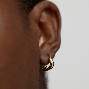 Orecchini a Cerchio Huggie in Vermeil d'Oro 14k, di Design Raffinato, Inossidabili, Nuovi Arrivi, Gioielli di Lusso, Orecchini a Cerchio Spessi con Zirconi - Product Image 2