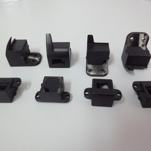 Makineler için Özel PVC Su Yalıtım Şeridi Enjeksiyon Kalıplı Plastik Parçalar - Qianze Marka Model Qz-08 Hebei'de Üretilmiştir - Product Image 1
