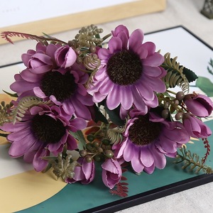 Bouquets de tournesols artificiels, fausses <span class=keywords><strong>fleurs</strong></span> sauvages à 4 têtes pour la maison, mariage, printemps, <span class=keywords><strong>bouquet</strong></span> de mariée, bricolage, artisanat de jardin, décoration artistique - Product Image 3