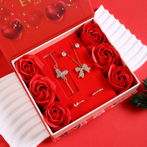 Женский подарочный набор на День святого Валентина: браслет, ожерелье, серьги, кольцо, цветы. Изысканный, но роскошный подарок на день рождения. BXY - Product Image 6