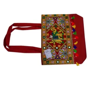 면 여자를 위한 다 색깔에 있는 전통적인 민족 Rajasthani Jaipuri 수를 놓은 핸드백