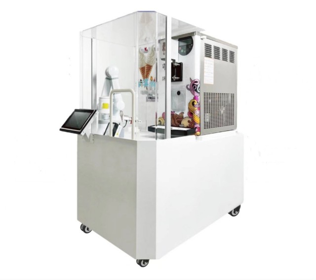 2023 Popular Intelligent Robotic Arm Cobot Ice Cream Coffee Robot Arm Vending Machine