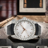 Montre mécanique automatique de sport élégante et luxueuse, cadran carré, verre saphir synthétique, boîtier en acier inoxydable, bracelet en cuir PU