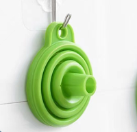 Gadgets flexibles plier arc-en-ciel couleurs gel de silicone trémie pliable pour la maison cuisine huile eau poudres liquide entonnoir pliable