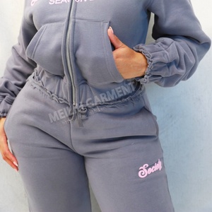 Conjunto de 2 piezas: Sudadera con capucha y pantalones de chándal con estampado puff, sudadera corta con efecto desgastado, joggers holgados para mujer - Product Image 2