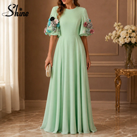 Robe de soirée sur mesure vert menthe, robe longue à manches cloche florales 3D, robe de soirée élégante pour soirée formelle ou bal