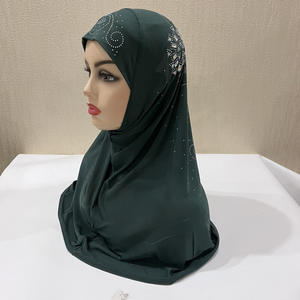 Precio bajo musulmán con flores Perforación en caliente Tela de seda helada Bufanda de viscosa Lisa Hijab - Product Image 6