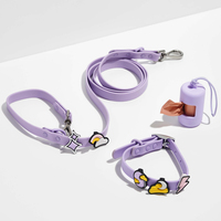 Collier pour animaux de compagnie (chats et chiens) personnalisé par le fabricant, nouvelle mode, design haut de gamme, logo personnalisé, luxe, réglable, PVC imperméable, breloques
