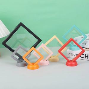 Boîte d'emballage de bijoux transparente avec cadre flottant en <span class=keywords><strong>suspension</strong></span> 3D, fonctionnelle, avec manchon en <span class=keywords><strong>papier</strong></span>, vente en gros - Product Image 4