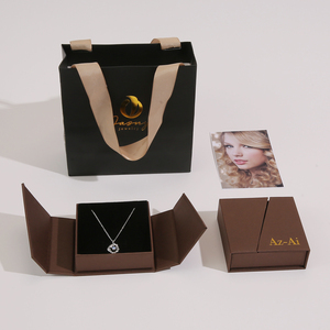 Cajas de Regalo de Joyería de Papel Coloridas, Personalizables en Tamaño y Forma, con Logotipo en Lámina Dorada para Collares, Pendientes, Pulseras y Anillos - Product Image 3