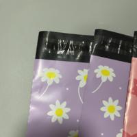 Sacs d'expédition en polyéthylène imprimés marguerites violettes personnalisés, auto-adhésifs, imperméables, pour l'emballage de vêtements de boutique