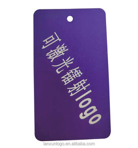 공장 공급 골동품 패션 블랙 알루미늄 금속 정사각형 양극 산화 처리 된 레이저 스탬핑 개 ID Tags 교수형 구멍이있는 수하물 태그 - Product Image 3