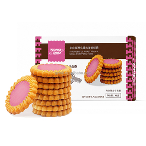 Biscuits sandwichs au chocolat et <span class=keywords><strong>framboise</strong></span> personnalisés en gros, croustillants, sucrés et crémeux, en vrac, en boîte, directement de l'usine - Product Image 1