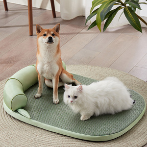 C'est un lit rafraîchissant pour chien, amovible et lavable, adapté à l'été et à toutes les saisons. Il peut également servir de lit pour chien ou chat. - Product Image 2