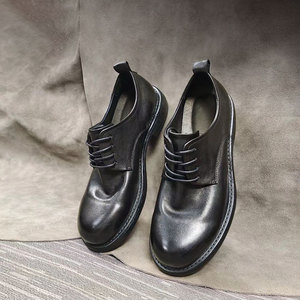 Chaussures faites à la main - Chaussures pour hommes en cuir véritable, style britannique, décontractées, formelles, pour le travail et les occasions extérieures. - Product Image 1