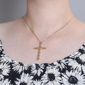 2025 joyería de moda collar con colgante de Cruz Simple Collar chapado en platino dorado para mujer collar de fe - Product Image 4