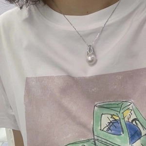 Collar de Plata S925 con Colgante de Perla de Agua Dulce Edison 2025, 13-14 mm, Redonda, con Luz Intensa, Ligeramente Imperfecta - Product Image 4